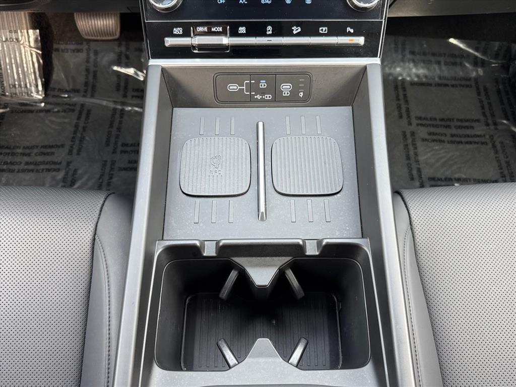 used 2025 Hyundai Santa Fe car, priced at $34,896