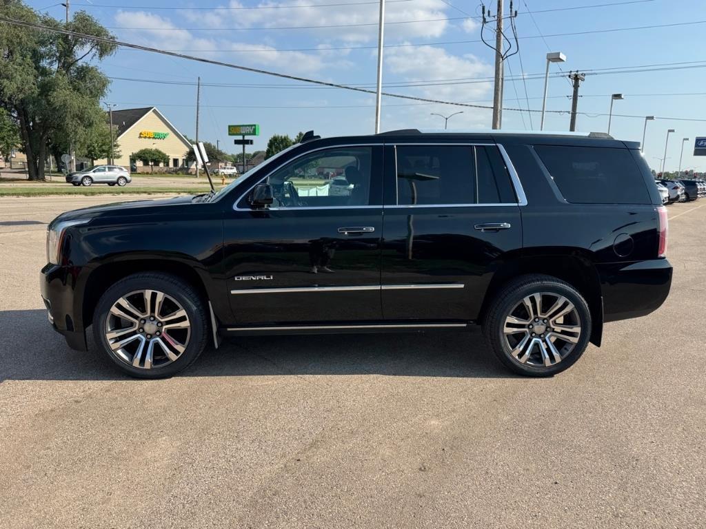 used 2019 GMC Yukon car, priced at $28,560