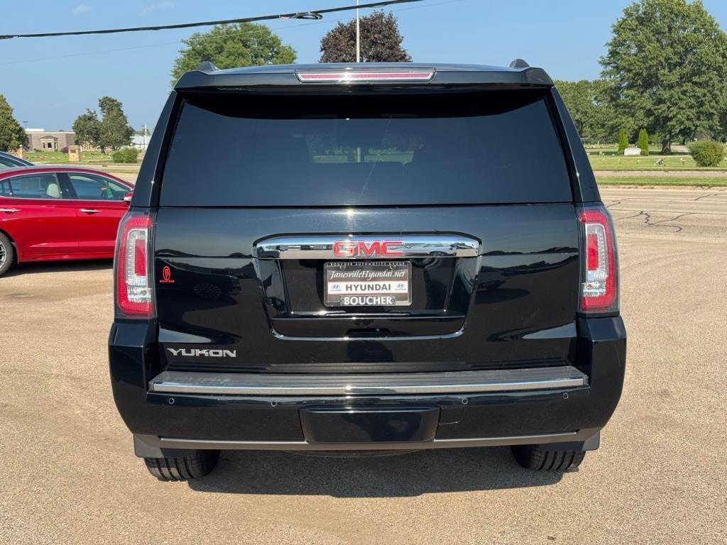 used 2019 GMC Yukon car, priced at $28,560