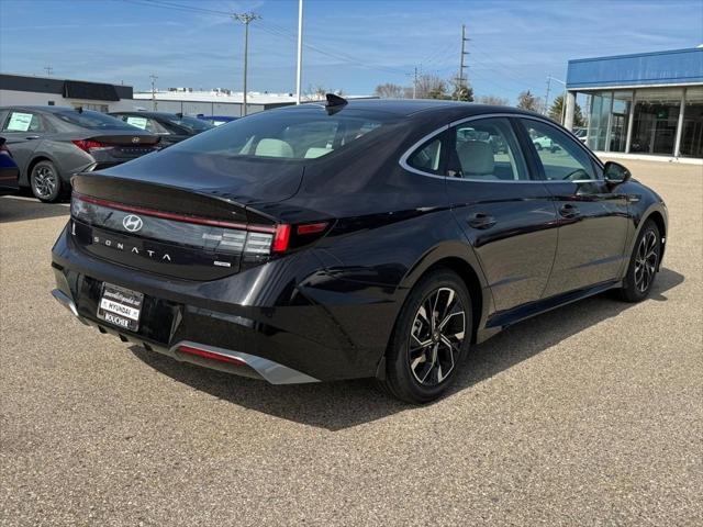 new 2024 Hyundai Sonata car, priced at $29,476