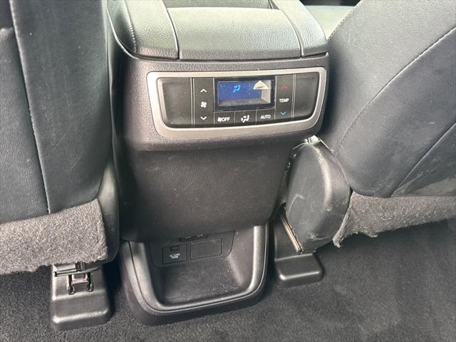 used 2019 Toyota Highlander car, priced at $24,259