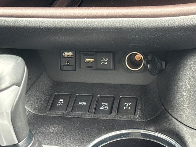 used 2019 Toyota Highlander car, priced at $24,259