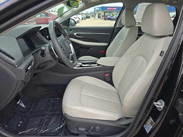 used 2023 Hyundai Sonata Hybrid car, priced at $27,459