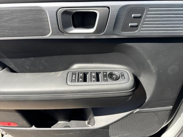 new 2025 Hyundai Santa Fe car, priced at $46,975