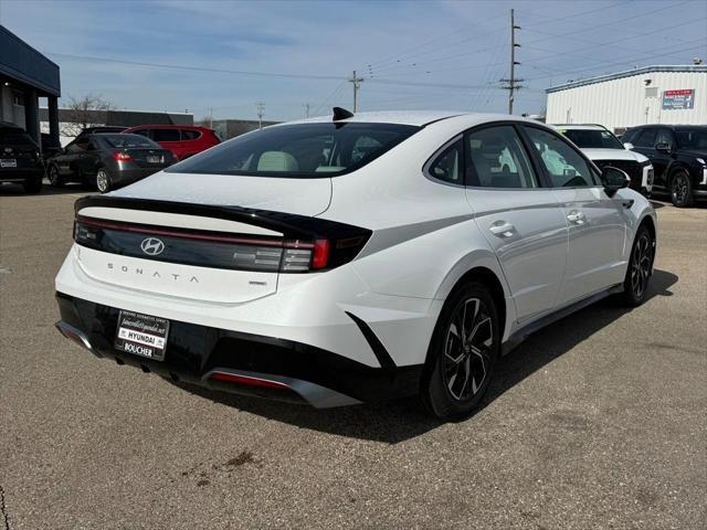 new 2024 Hyundai Sonata car, priced at $29,038