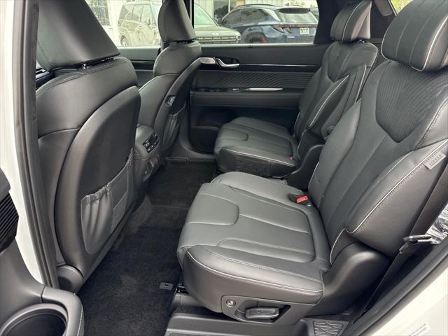 new 2025 Hyundai Palisade car, priced at $54,194