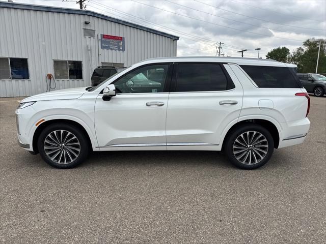 new 2025 Hyundai Palisade car, priced at $54,194