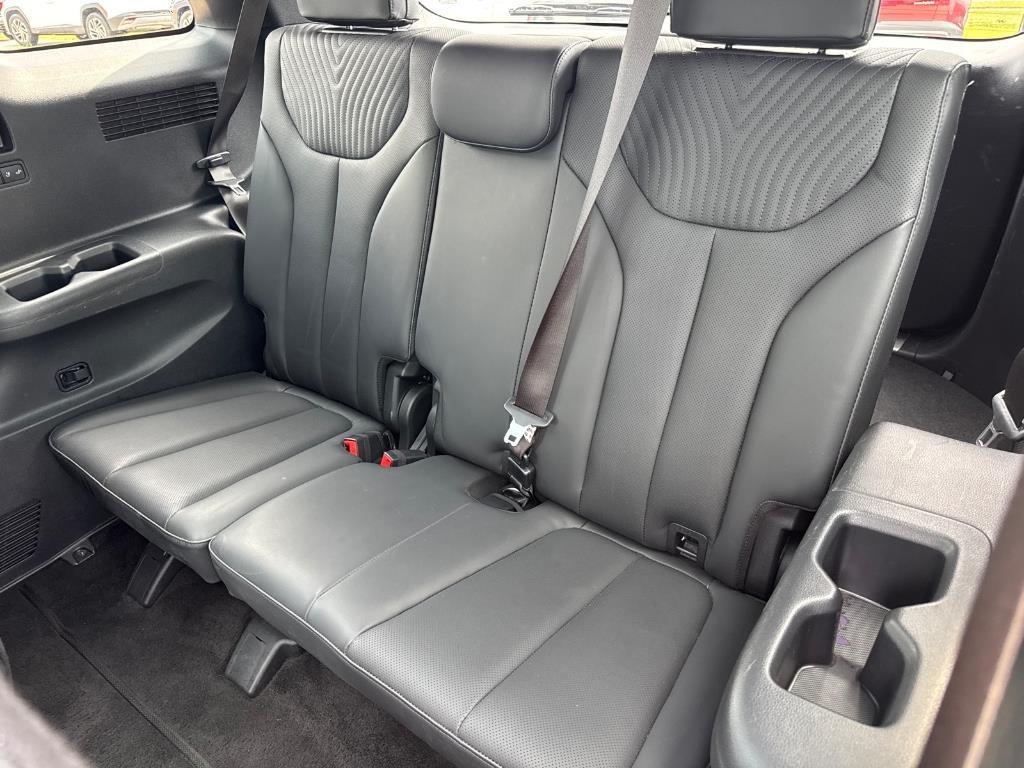 used 2024 Hyundai Palisade car, priced at $39,900