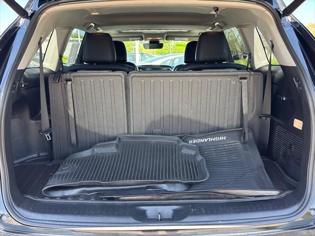 used 2017 Toyota Highlander car, priced at $21,520