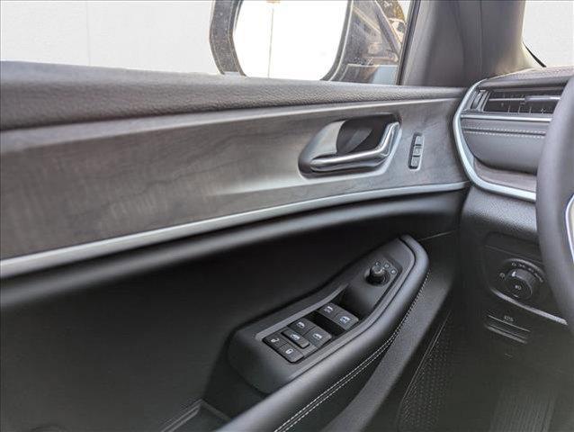 new 2025 Jeep Grand Cherokee L car, priced at $44,750