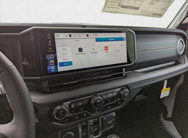 new 2025 Jeep Gladiator car, priced at $42,650