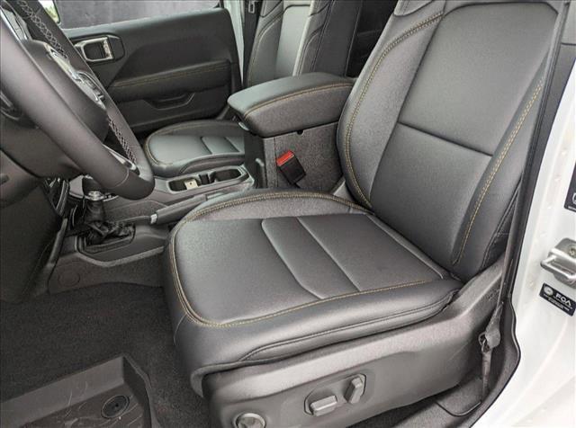 new 2025 Jeep Gladiator car, priced at $46,341
