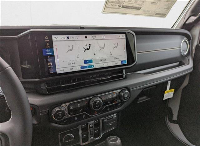 new 2025 Jeep Gladiator car, priced at $42,650