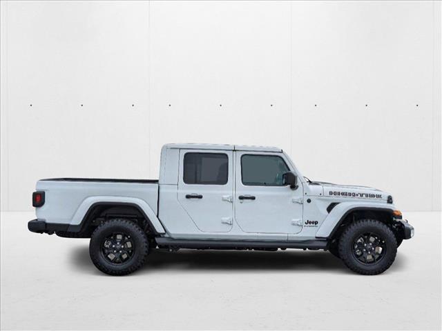 new 2025 Jeep Gladiator car, priced at $42,650