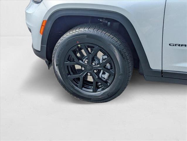 new 2025 Jeep Grand Cherokee L car, priced at $38,500
