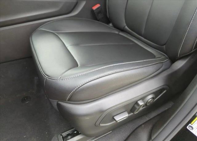 new 2025 Jeep Grand Cherokee L car, priced at $48,094