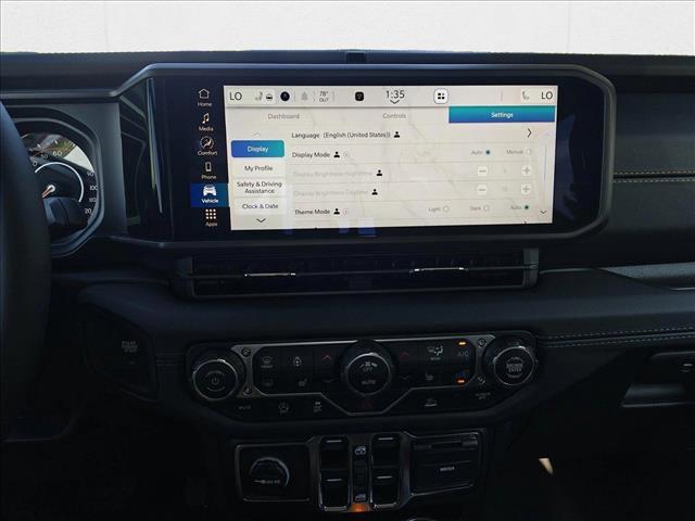 new 2025 Jeep Gladiator car, priced at $43,450