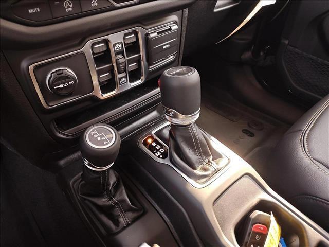 new 2025 Jeep Gladiator car, priced at $43,450