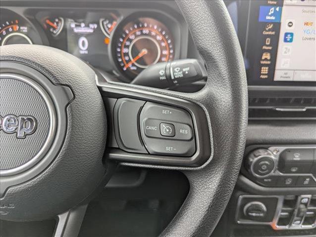 new 2025 Jeep Gladiator car, priced at $39,950