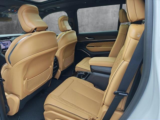 new 2025 Jeep Grand Cherokee L car, priced at $58,668