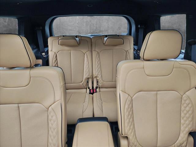 new 2025 Jeep Grand Cherokee L car, priced at $58,668