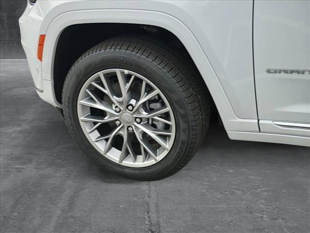 new 2025 Jeep Grand Cherokee L car, priced at $58,668
