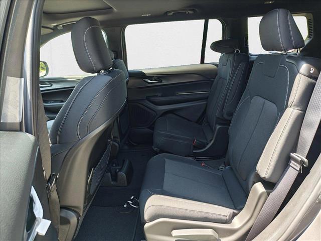 new 2025 Jeep Grand Cherokee L car, priced at $40,499
