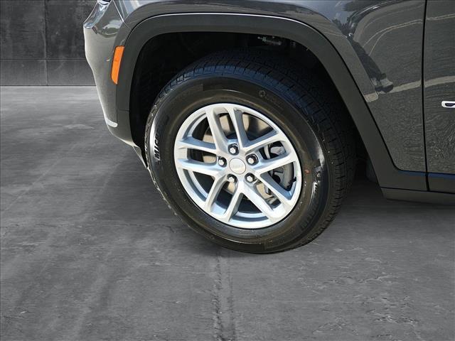 new 2025 Jeep Grand Cherokee L car, priced at $40,801