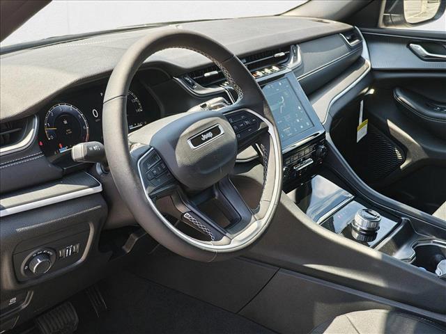 new 2025 Jeep Grand Cherokee L car, priced at $40,499