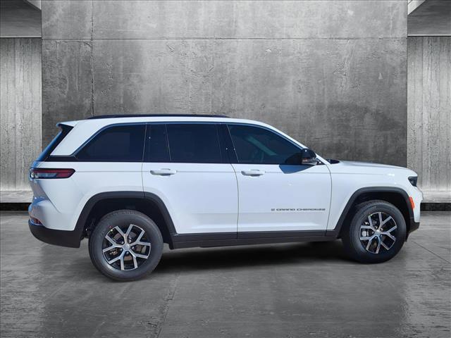 new 2025 Jeep Grand Cherokee car, priced at $41,743