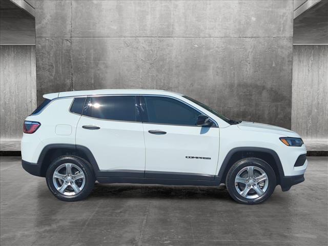 new 2024 Jeep Compass car, priced at $27,000