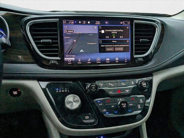 used 2021 Chrysler Pacifica Hybrid car, priced at $20,369