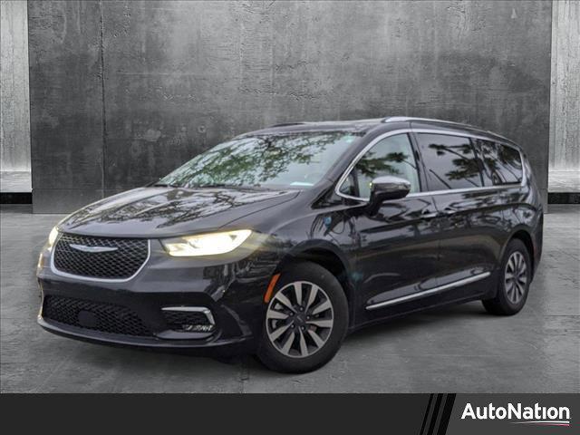 used 2021 Chrysler Pacifica Hybrid car, priced at $22,678