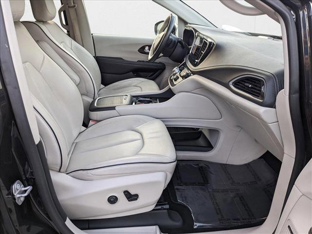 used 2021 Chrysler Pacifica Hybrid car, priced at $20,369