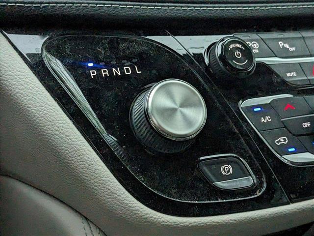 used 2021 Chrysler Pacifica Hybrid car, priced at $20,369