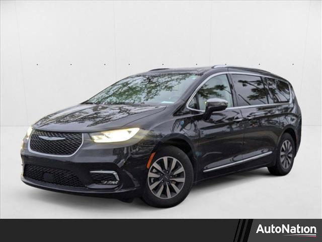 used 2021 Chrysler Pacifica Hybrid car, priced at $20,480