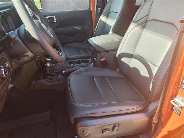 new 2025 Jeep Gladiator car, priced at $47,147