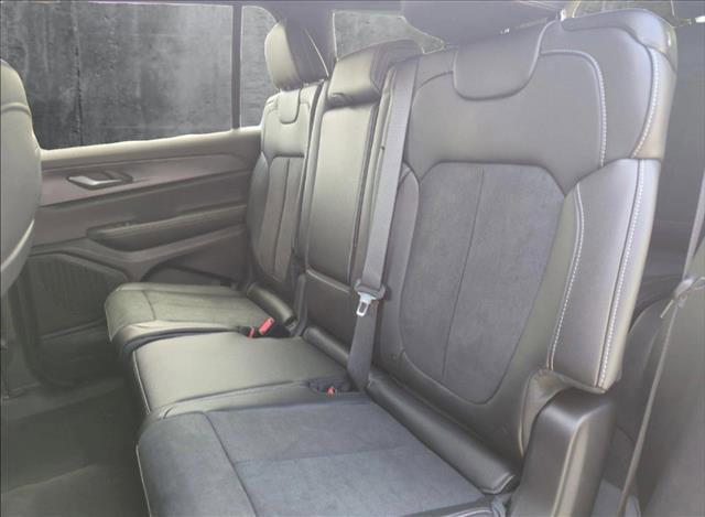 new 2025 Jeep Grand Cherokee L car, priced at $43,250