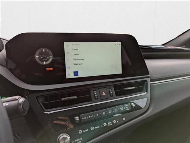 used 2025 Lexus ES 350 car, priced at $40,769