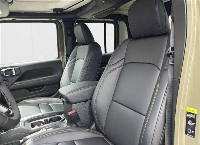 new 2025 Jeep Gladiator car, priced at $43,450