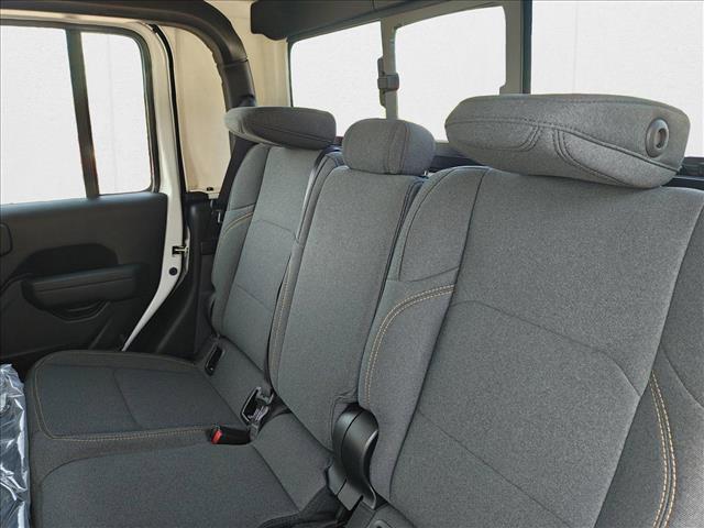 new 2025 Jeep Gladiator car, priced at $39,321