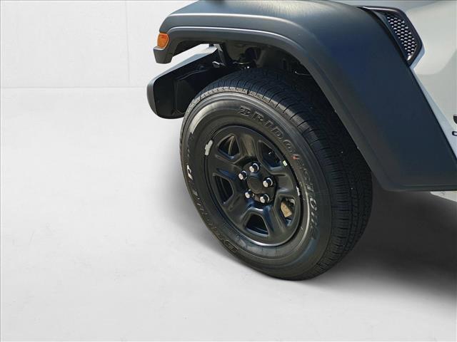 new 2025 Jeep Gladiator car, priced at $39,321