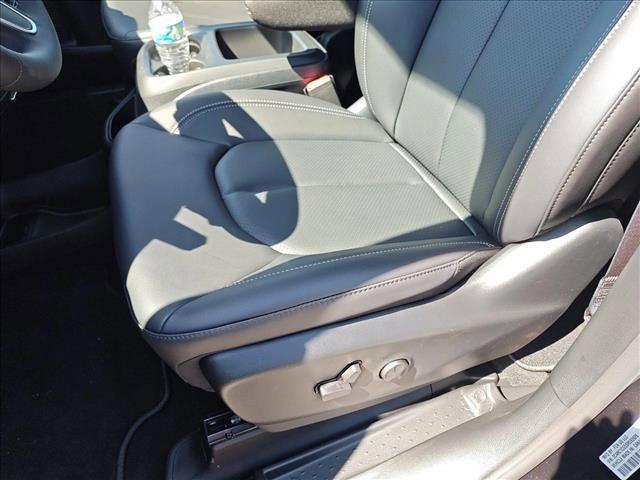 new 2025 Chrysler Voyager car, priced at $39,888
