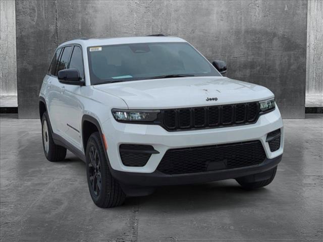 new 2025 Jeep Grand Cherokee car, priced at $39,750