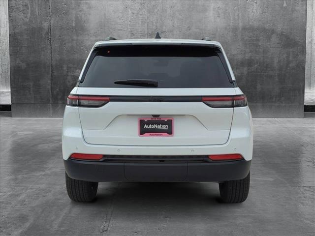 new 2025 Jeep Grand Cherokee car, priced at $39,750