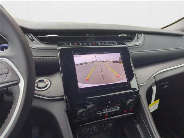 new 2025 Jeep Grand Cherokee car, priced at $44,999