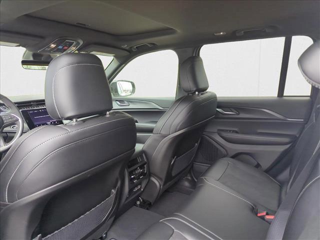 new 2025 Jeep Grand Cherokee car, priced at $44,999