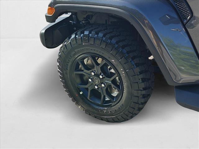 new 2025 Jeep Gladiator car, priced at $43,450