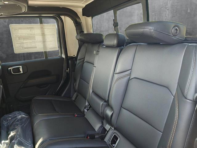 new 2025 Jeep Gladiator car, priced at $46,877