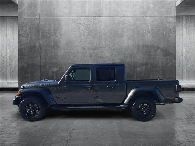 new 2025 Jeep Gladiator car, priced at $46,877